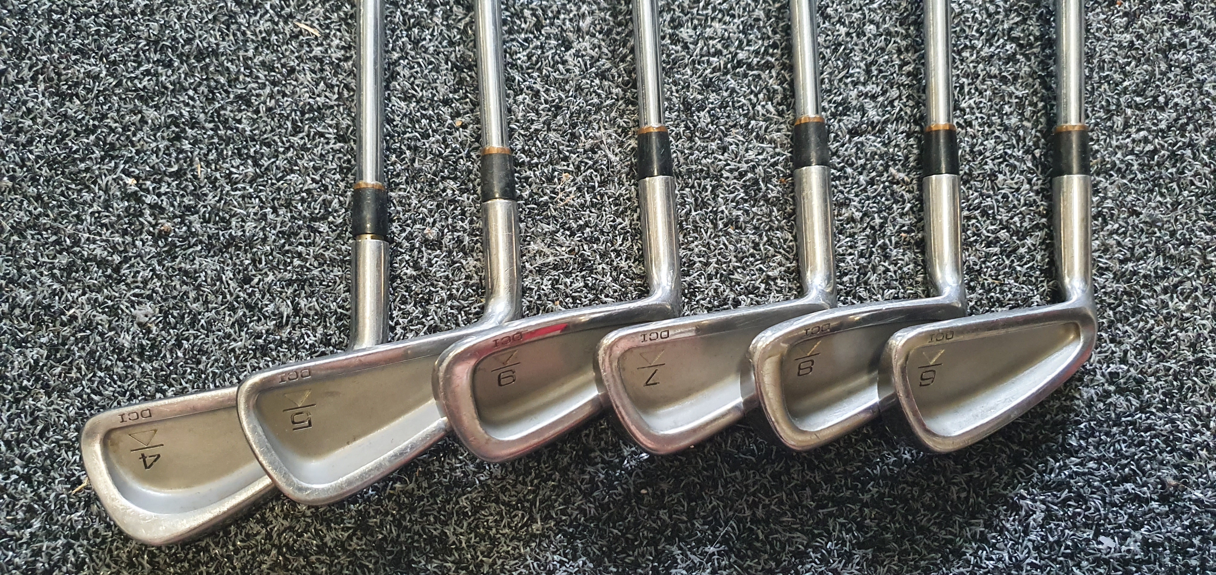 Titleist dci irons Left-Handed