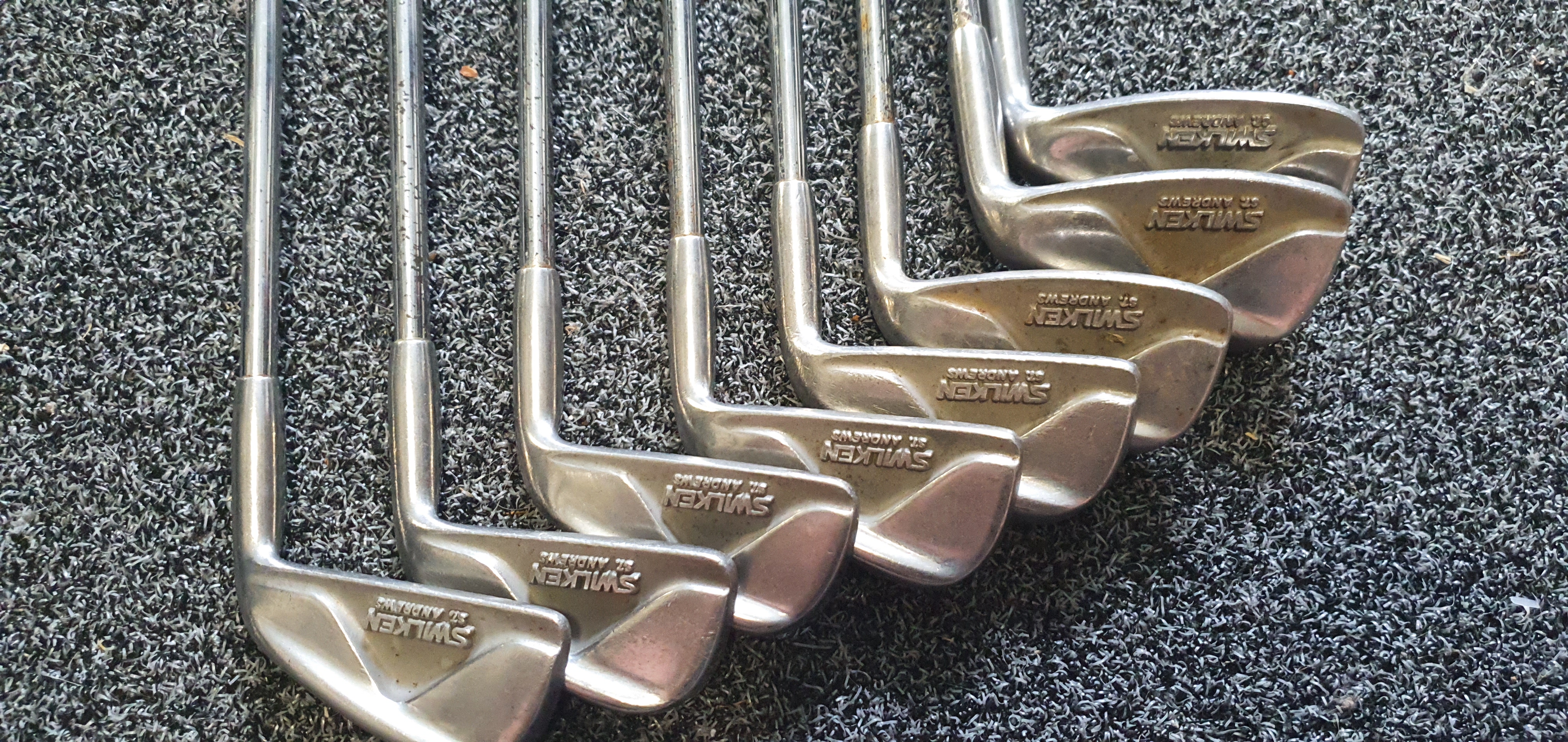 Set of irons